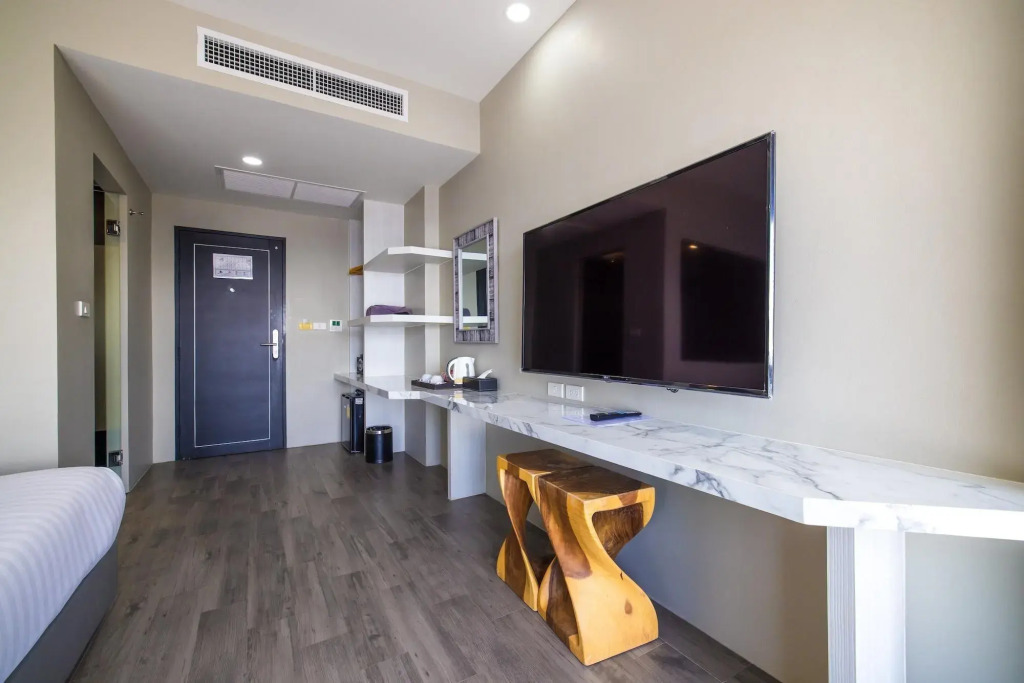 Kana Triple L Hotel Phuket普吉岛卡娜3L酒店