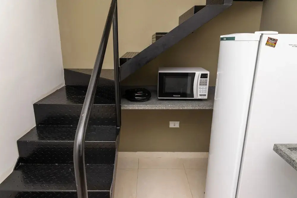 Loft c Wi-fi e Smart Lock a 650m do Projeto Tamar