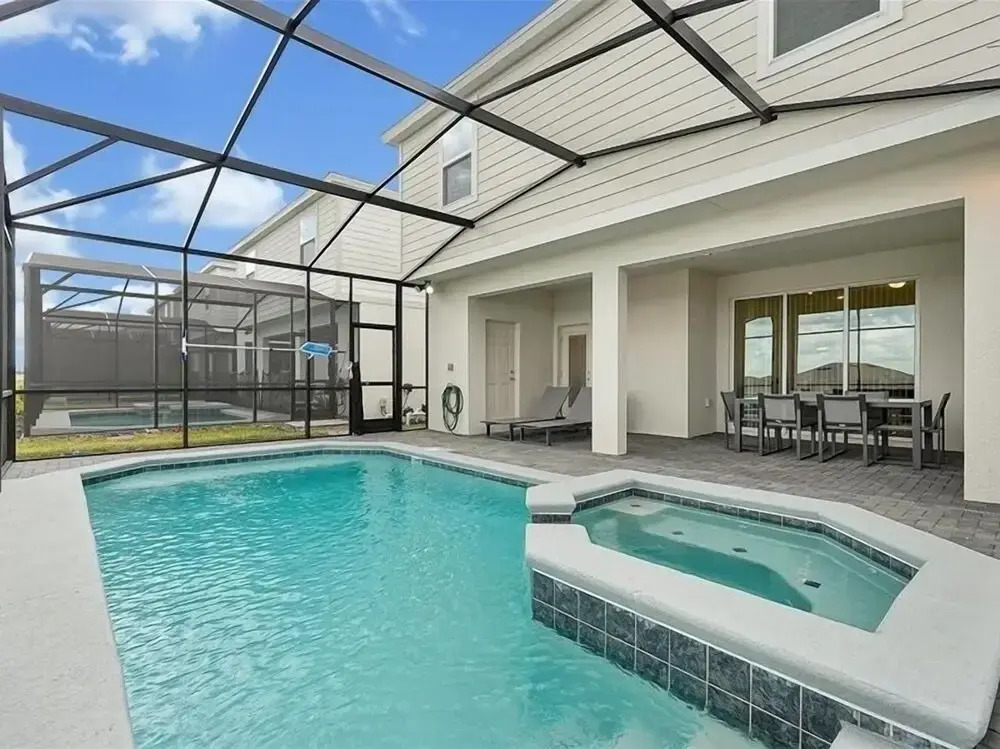 Brand New Vacation Retreat, Spa, Bbq Grill -4405wi 7 Bedroom Home by Redawning
