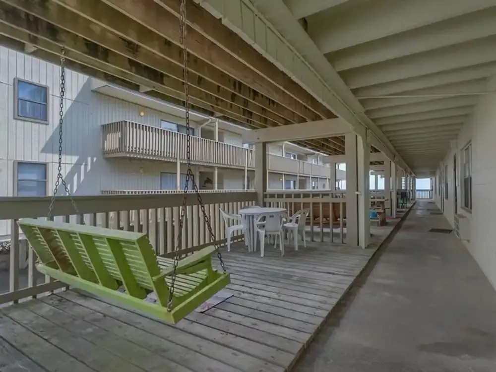 Gulf Village 214- Close to the Hangout beachfront