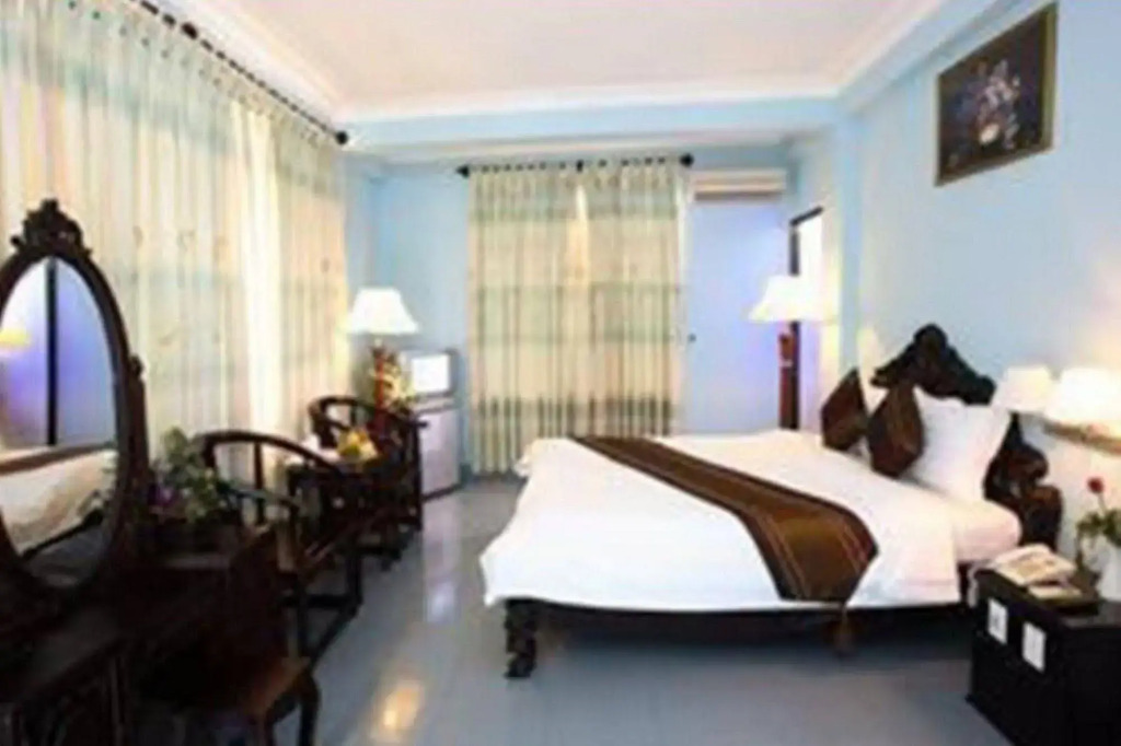 Truong Giang Hotel
