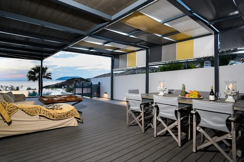 Luxury Beachfront Villa Selenia Platinum in Sounio