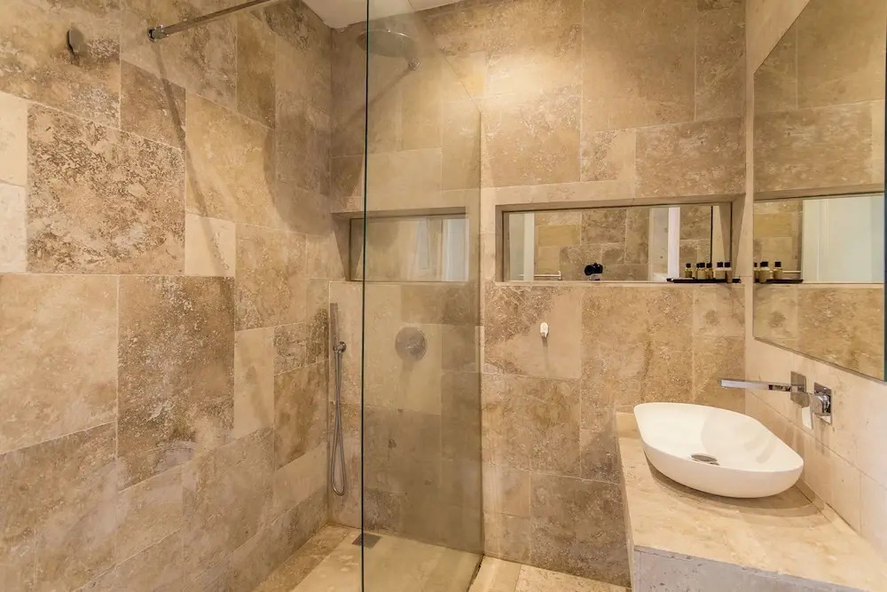 Wellness Hygge Modern Gozitan Apartment - Happy Rentals