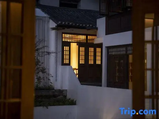 SanShanLi.Rustic Luxury Hotel