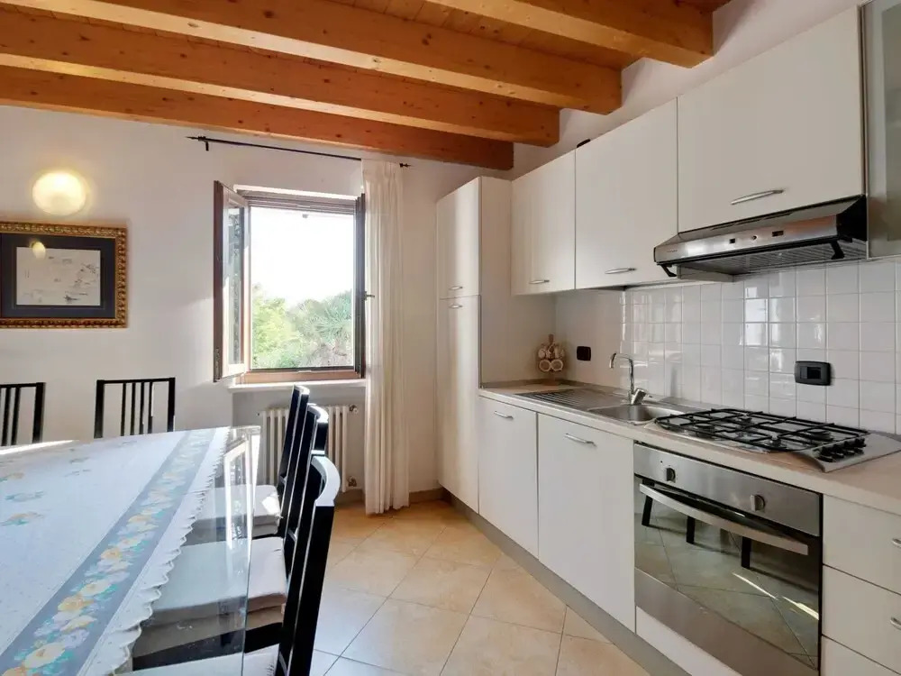 Fabulous Mansion in Pesina Spezie near Lake