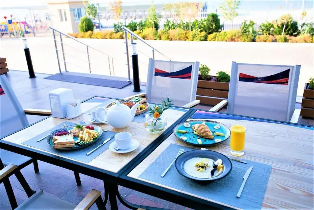 MIRAMAR Apart Hotel & SPA от моря 200м