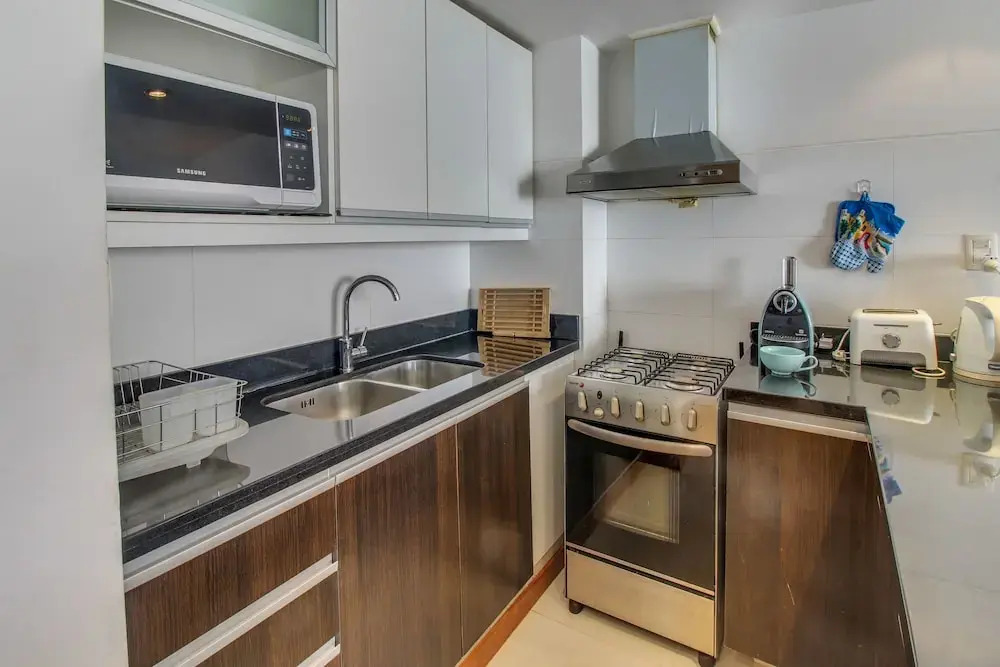 Apartamento con piscina compartida The Point I