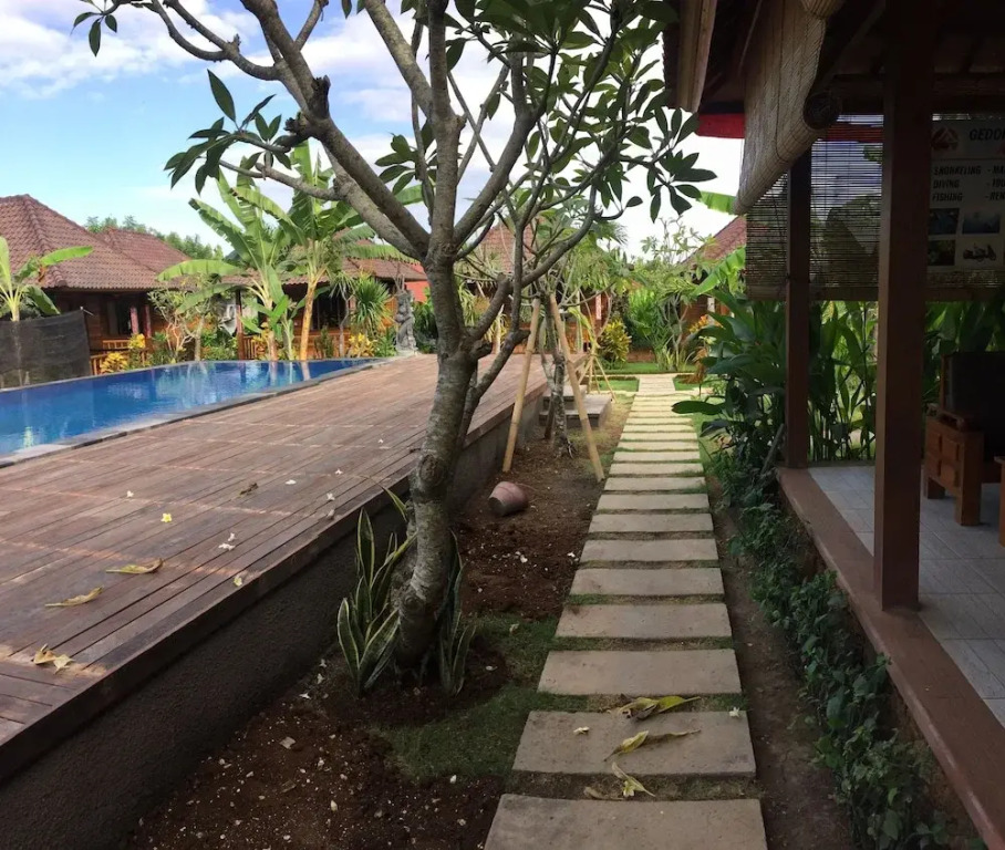Gedong Nusa Huts