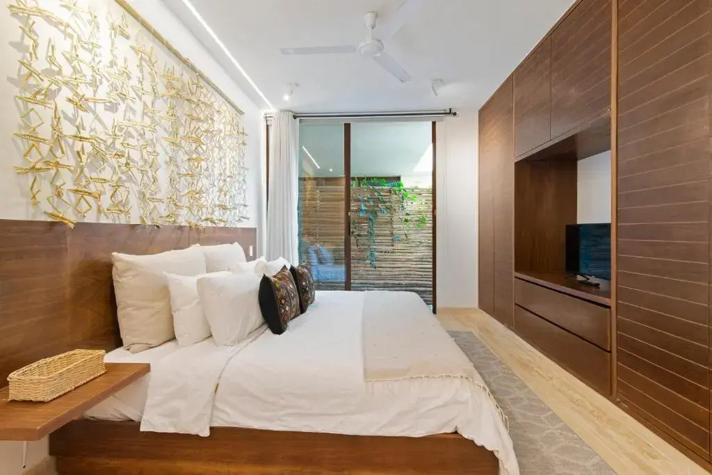 103 Cozy apartment with private terrace 2 br 2 ba