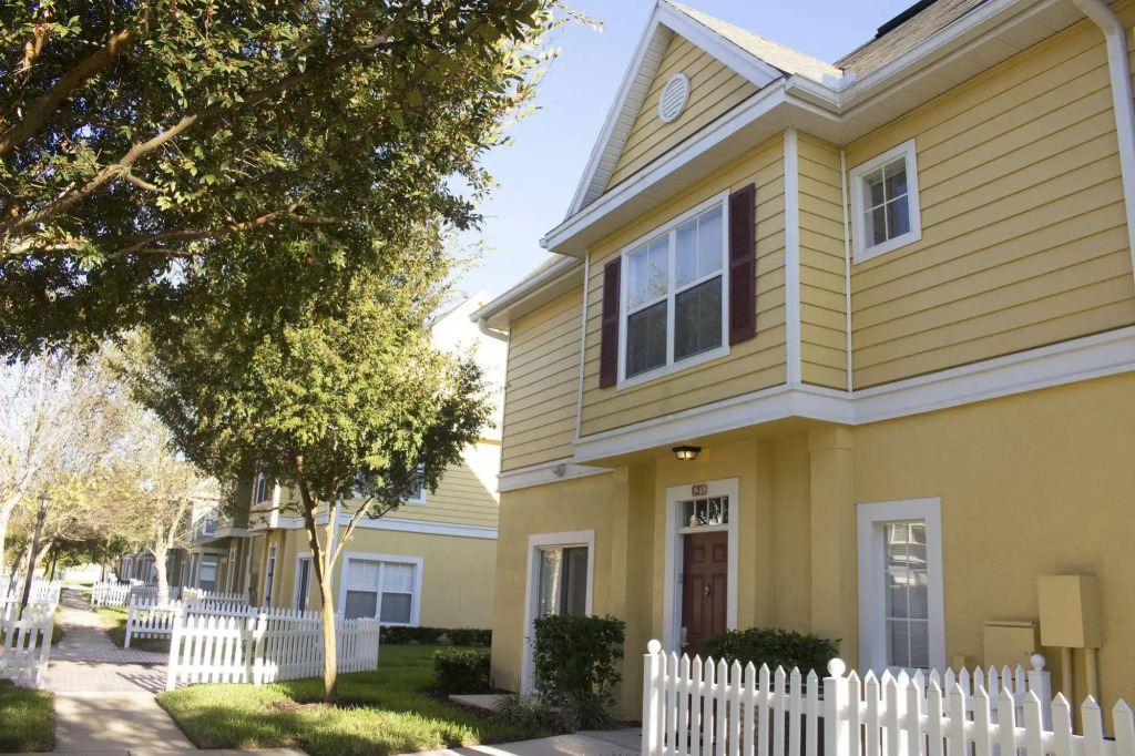 Villas at Seven Dwarf by FunQuest