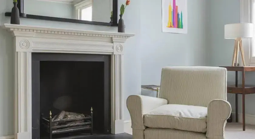FG Property - Earls Court, Philbeach Gardens, Flat 9