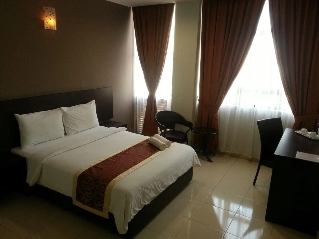 Inn Home Hotel