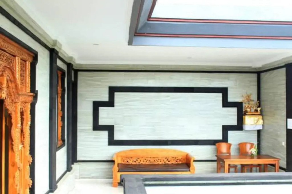 Nayanika House