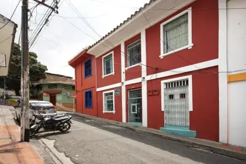 La Casa Cafe Guesthouse