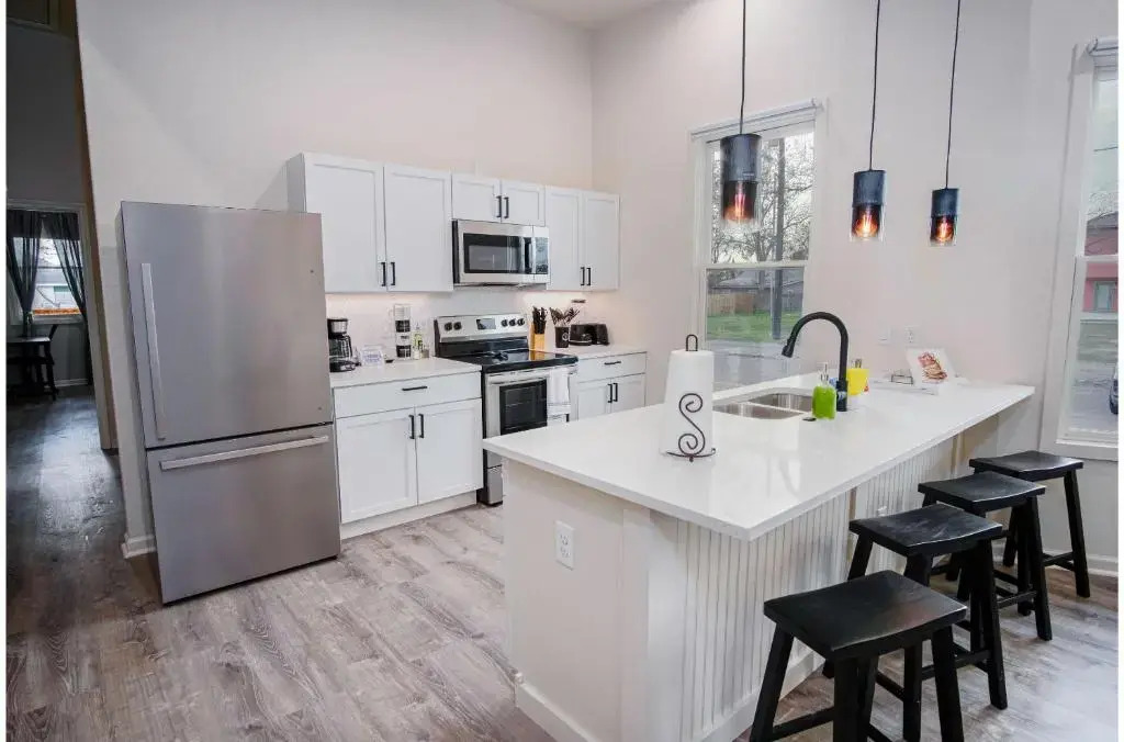 Magnificent 4BR Near Famous Riverwalk and Downtown