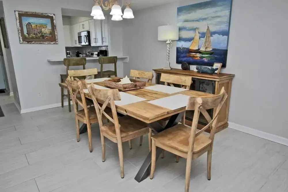 Summerhouse West by Youngs Suncoast