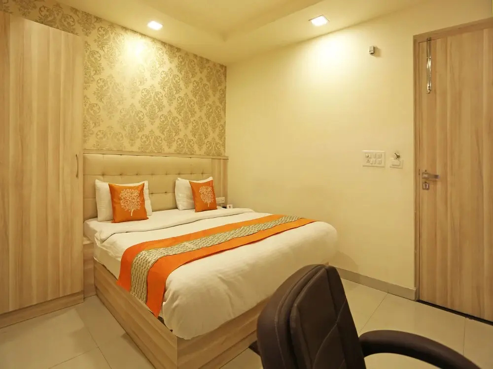 OYO 4772 Park Grand Hotel & Resort