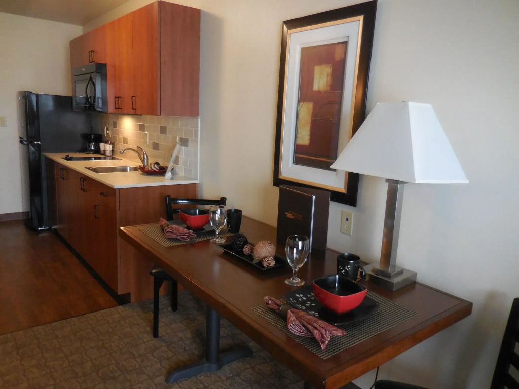 Ledgestone Suites Hotel Vernal