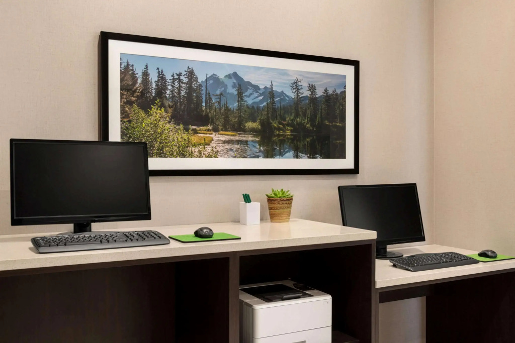 La Quinta Inn & Suites by Wyndham Burlington