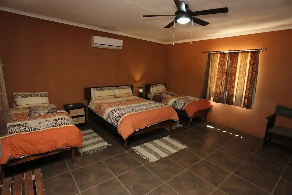 Solitaire Mountain Lodge
