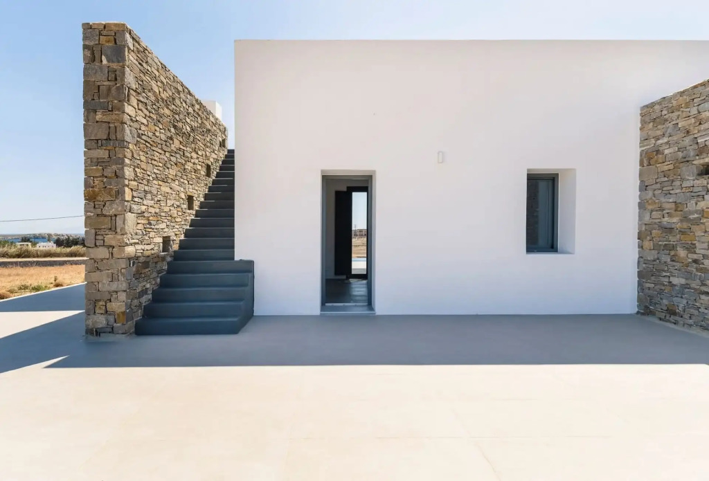 Monogram Travel Paros