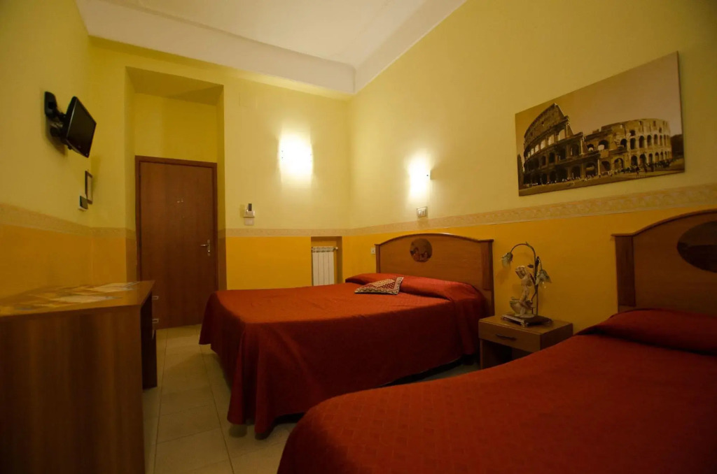 Hotel Cherubini