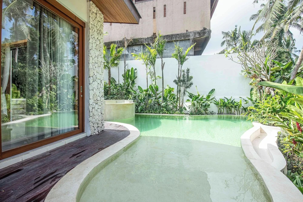 Luxury 2BR Retreat Jungle View, Near Ubud Center