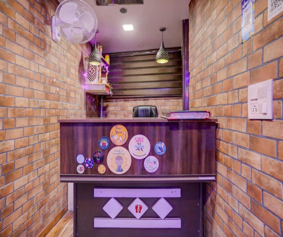 Hotel O Sector 18 Noida Formerly Terrene Empire
