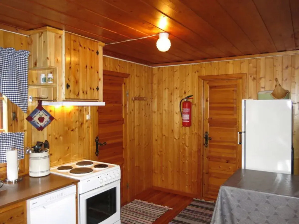 Holiday Home Midtholmen (SOW726)