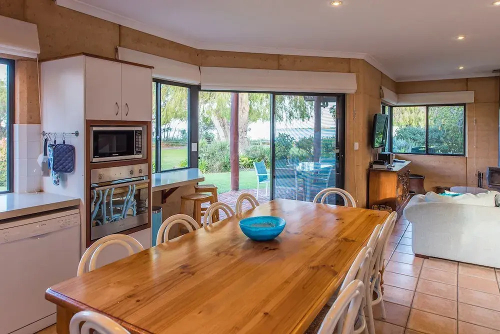 Whalers Cove Villas