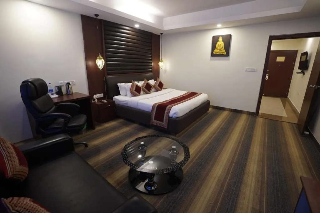 Hotel AVN Grand