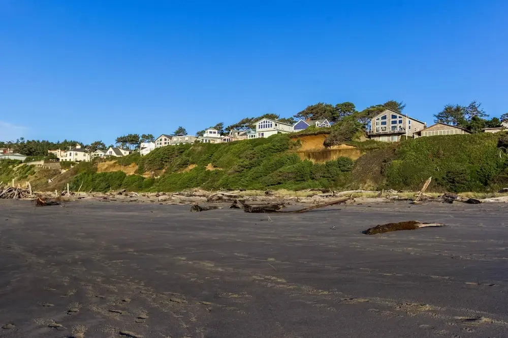 Sandstone Point Hotel