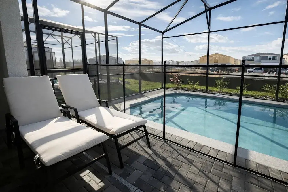 Luxury 5BR Home w/ Pool, Cinema & Game Room