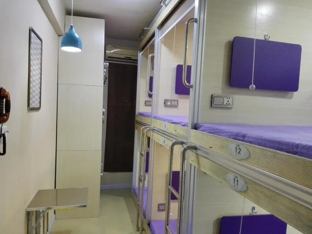 Qingting Space Capsule Hostel