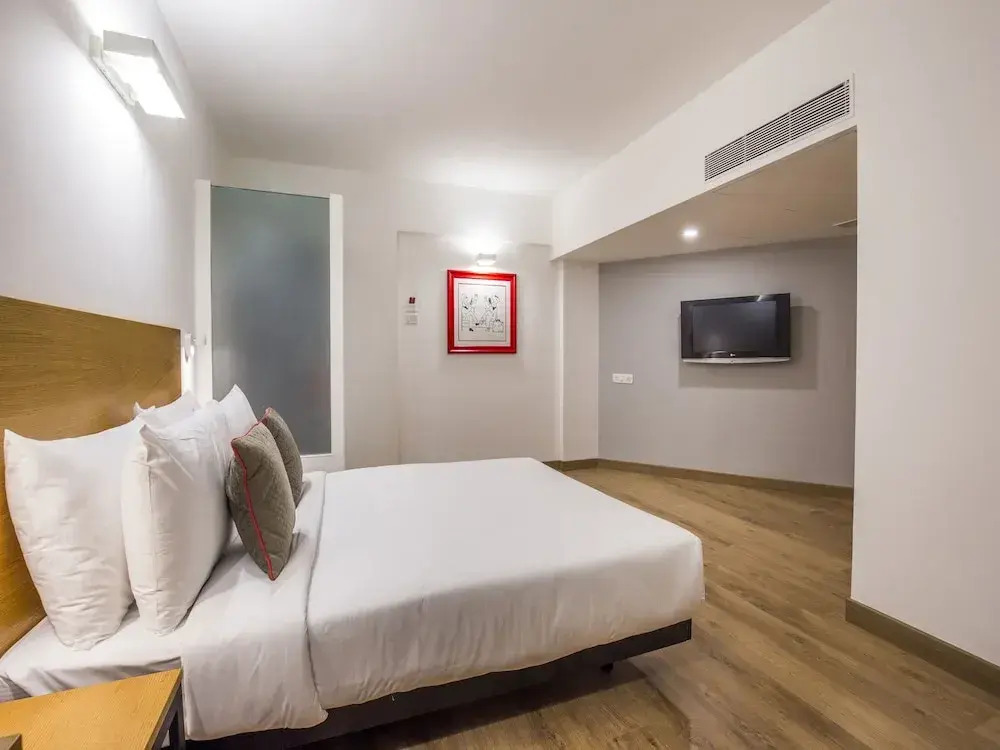 HOTEL LE ROYCE