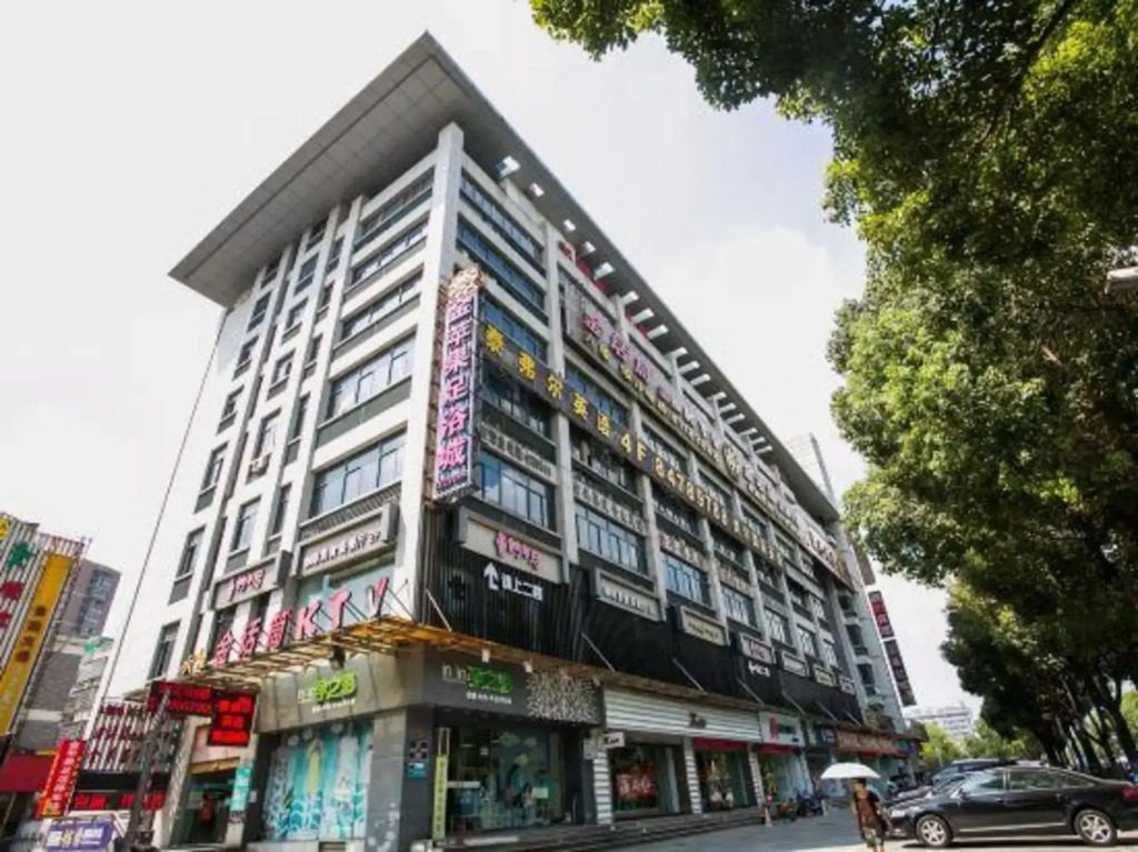 98 Hotel