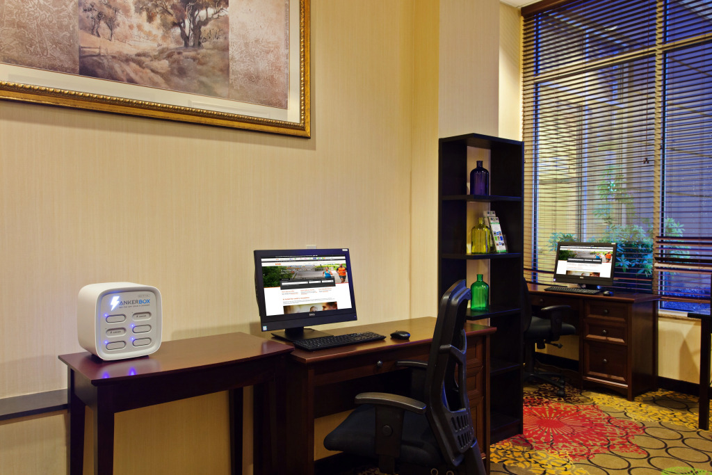 Holiday Inn Express & Suites Seattle Downtown - Lake Union by IHG