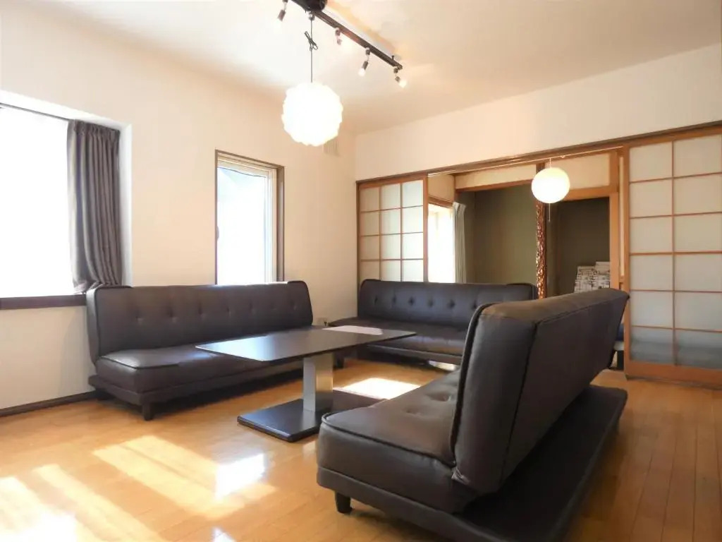 The House Chitose Station 1