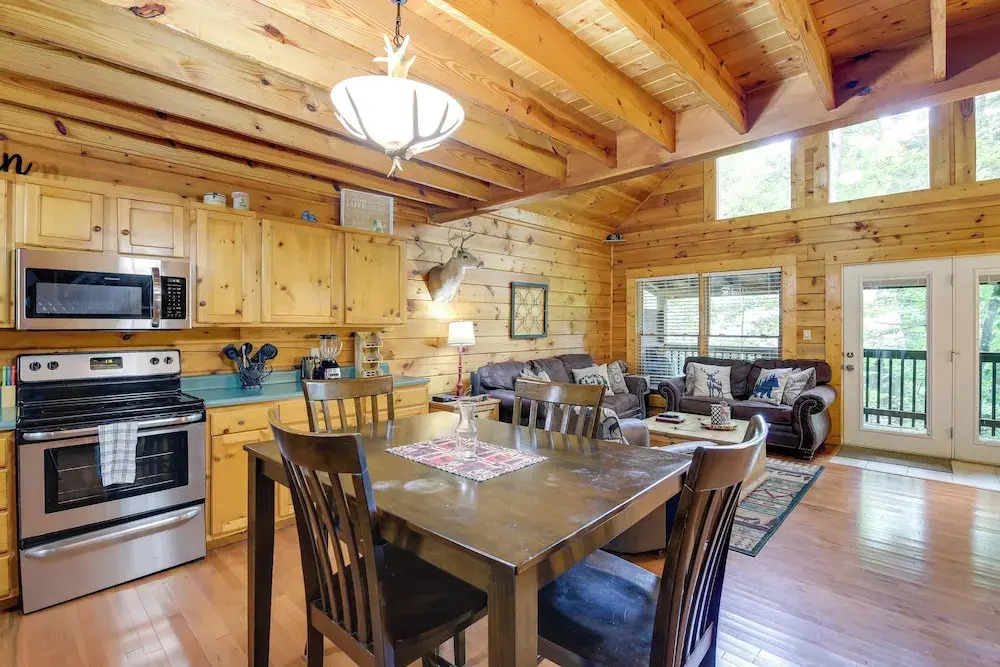 Hot Tub + Pool Table: Secluded Seiverville Cabin