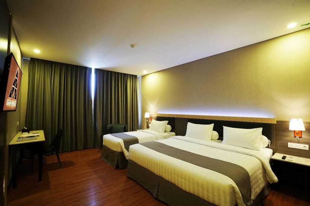 Pyramid Suites