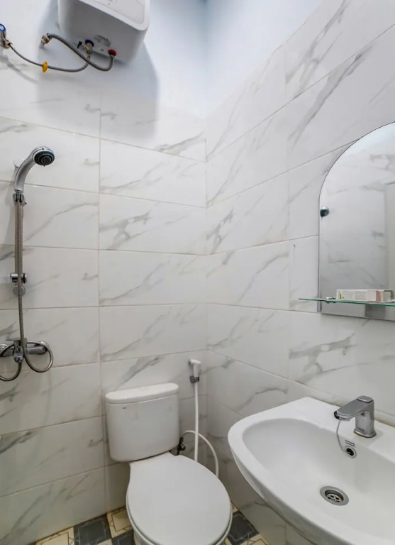Ada Guest House near RS Methodist Medan RedPartner