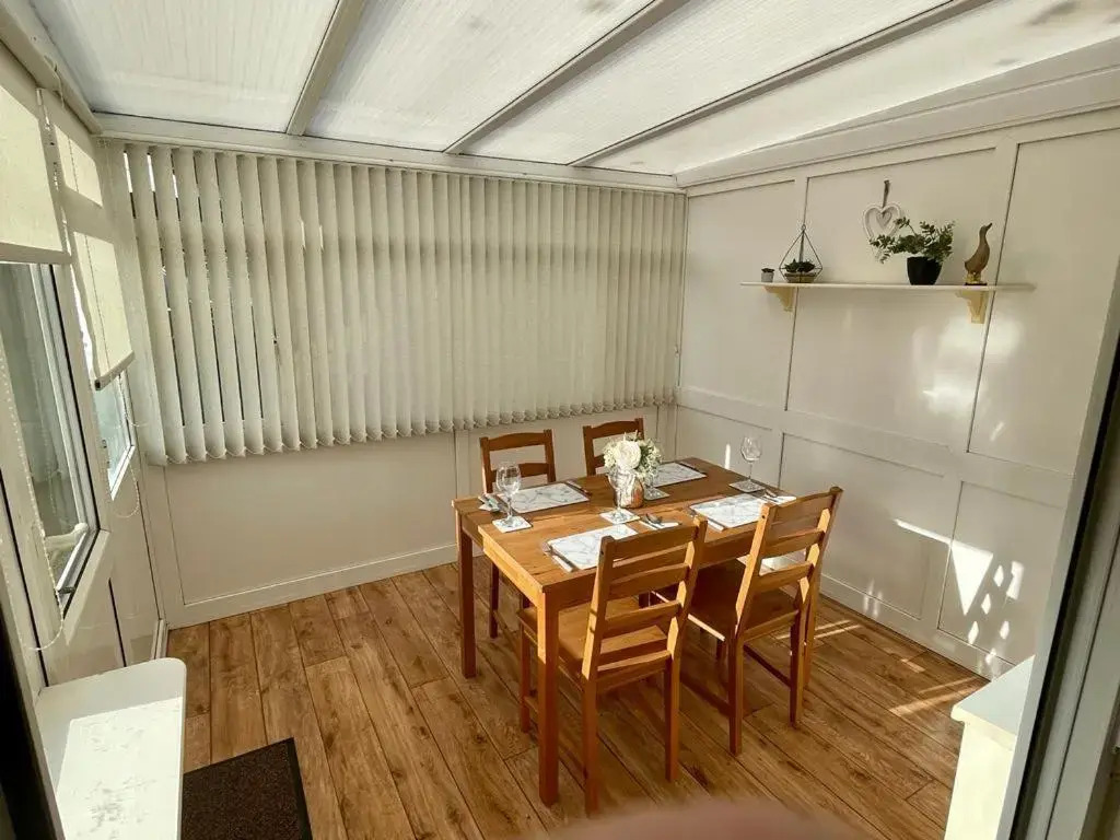 Cherry Tree Lodge