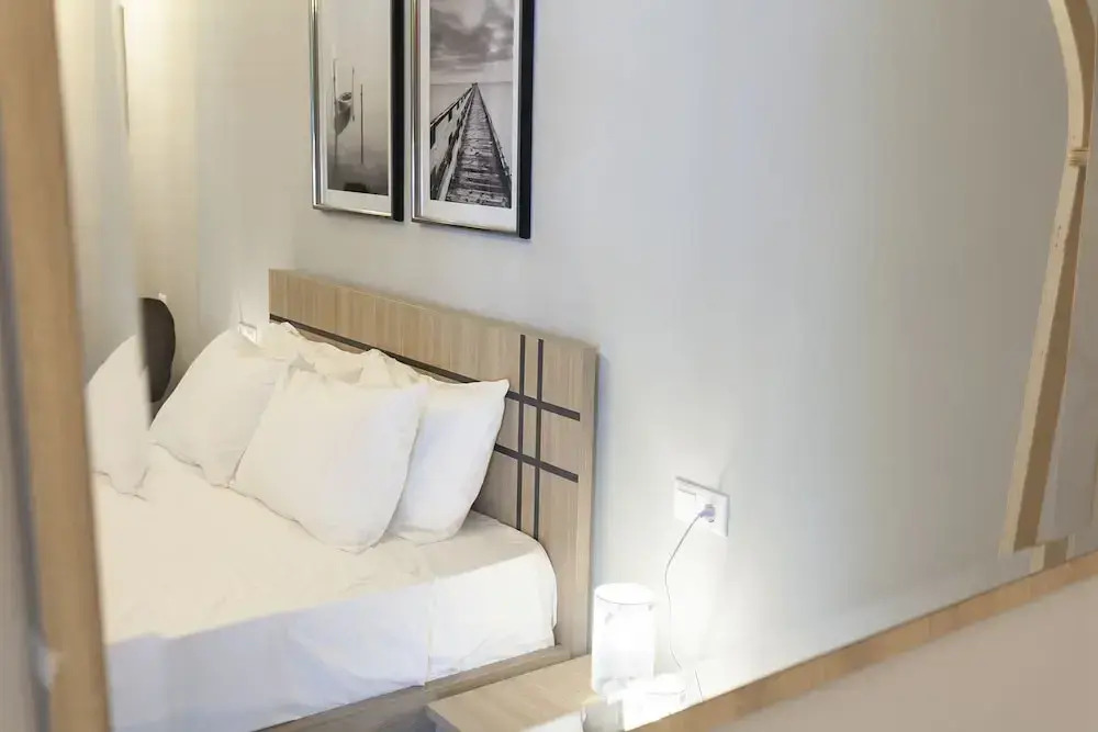 Privilege Flat Renovated Upscale Studio