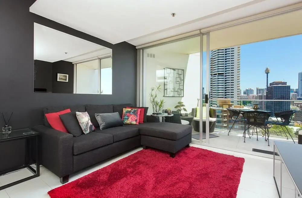 TT1111 Split Level Harbour Views