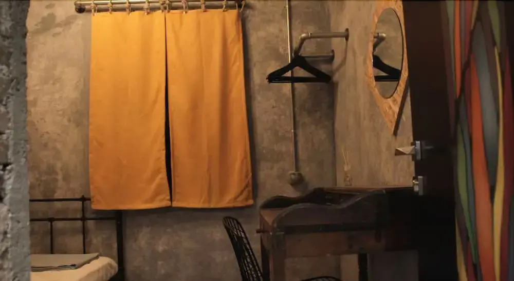 Role Street Hostel
