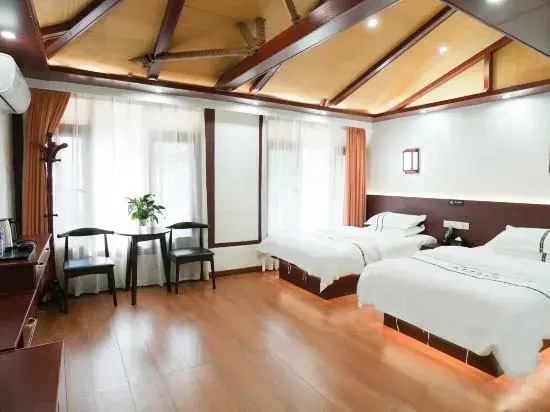 Lancang Brown Home Inn