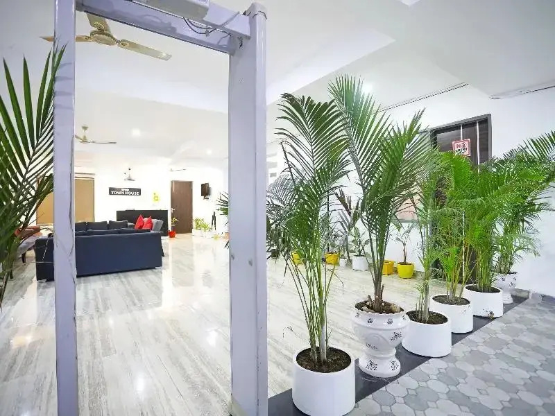 OYO Townhouse 398 Cloud Bay