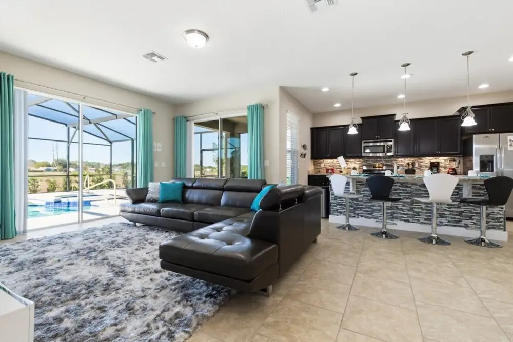 Solterra - 4103 Oaktree Drive