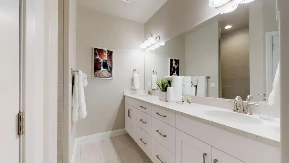 Arroyo Casita 4 Bedroom Townhouse by RedAwning