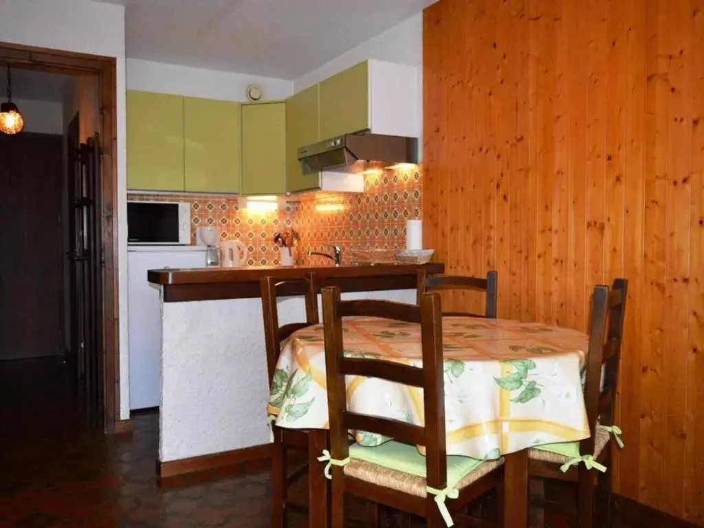 Appartement Le Grand-Bornand, 1 pièce, 4 personnes - FR-1-241-80